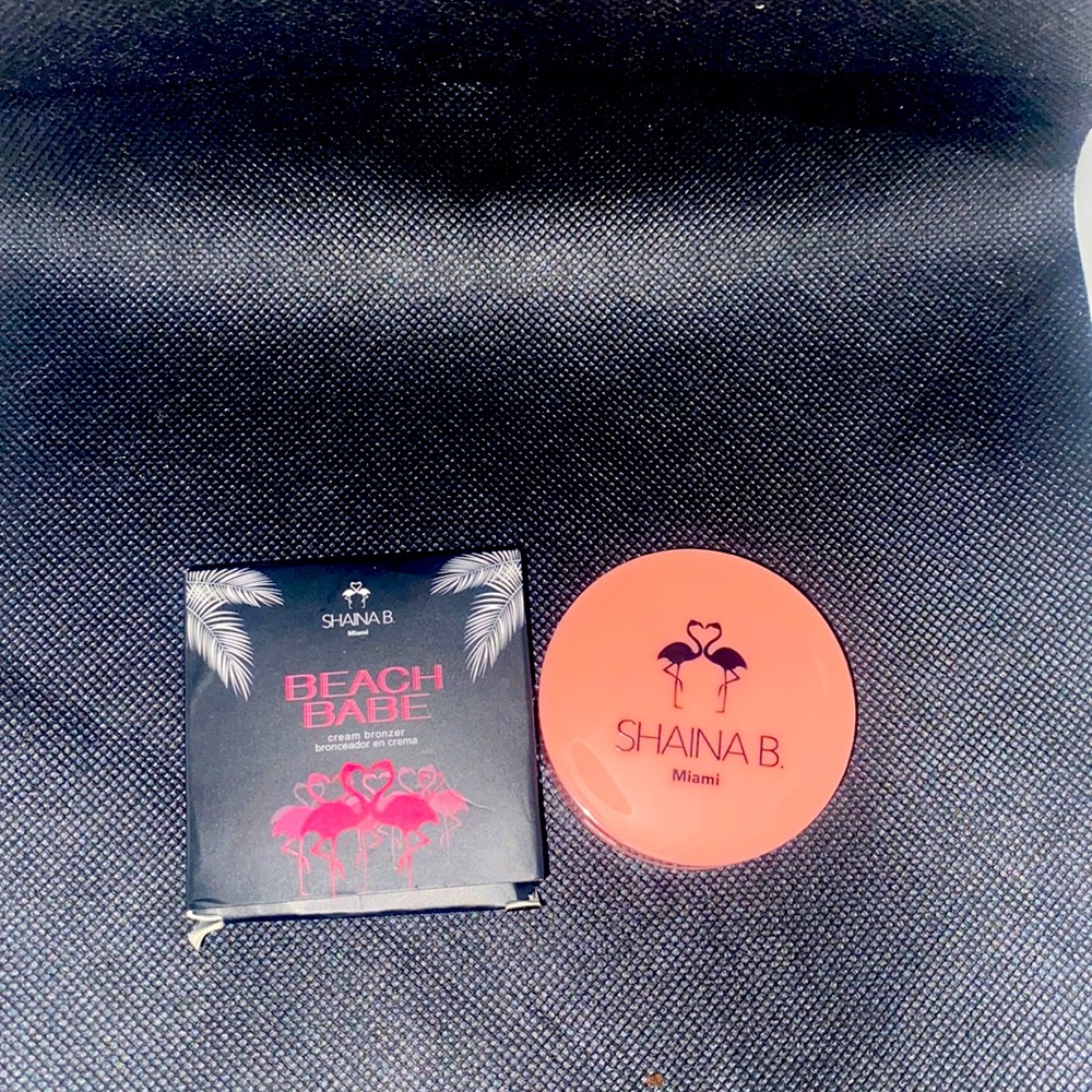 Shaina B Beach Babe cream bronzer With Lipgloss - Picture 2 of 6
